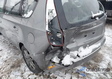 2012 Hyundai Elantra Touring Gls z USA, uszkodzony, nr VIN KMHDC8AE7CU153310